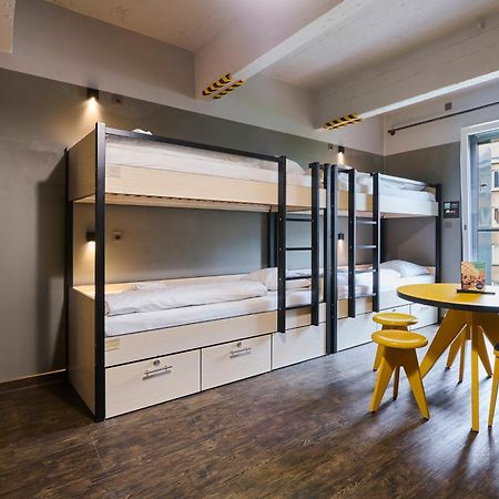 Meininger Hotels Bruxelles City Center Sint-Jans-Molenbeek ภายนอก รูปภาพ