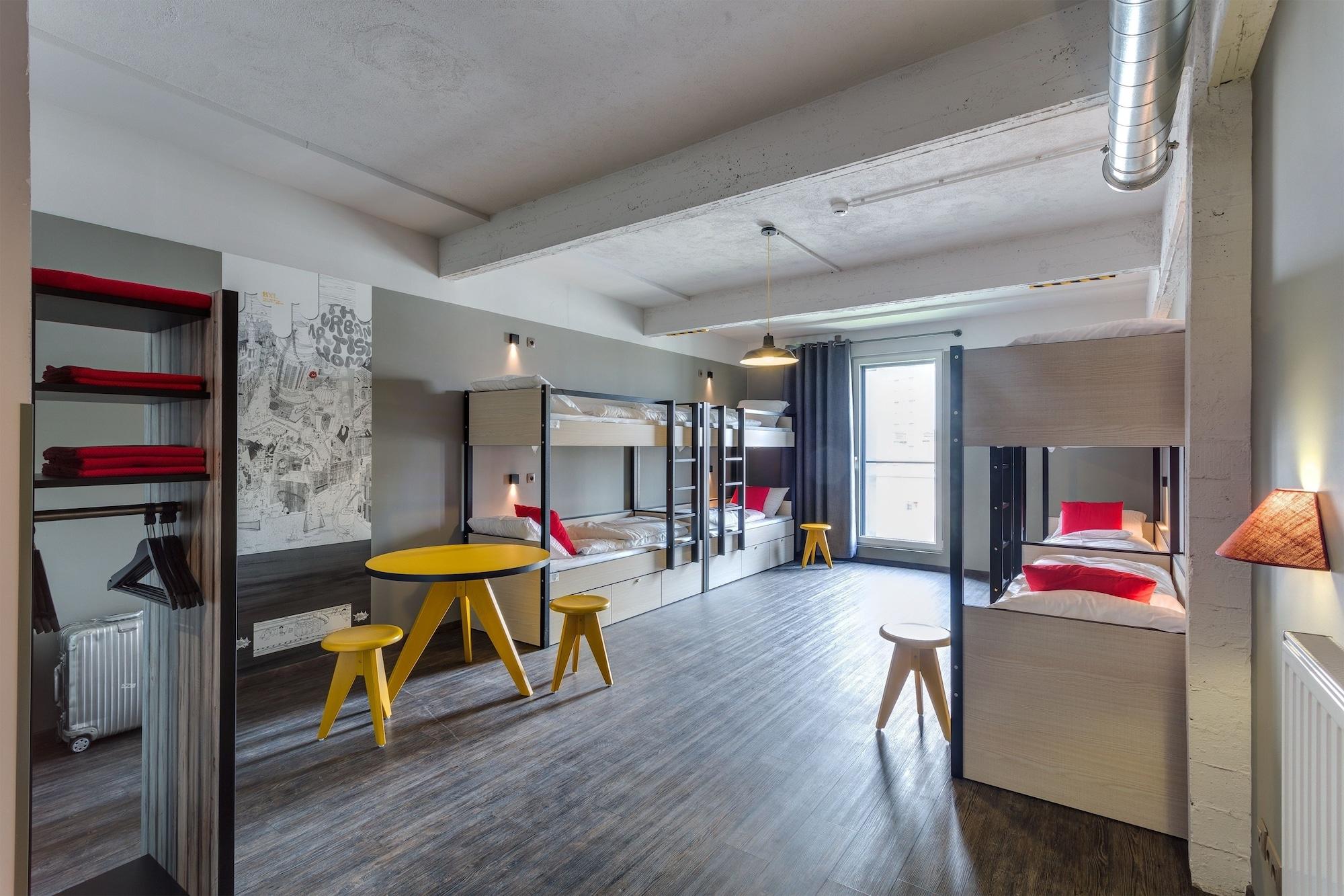 Meininger Hotels Bruxelles City Center Sint-Jans-Molenbeek ภายนอก รูปภาพ