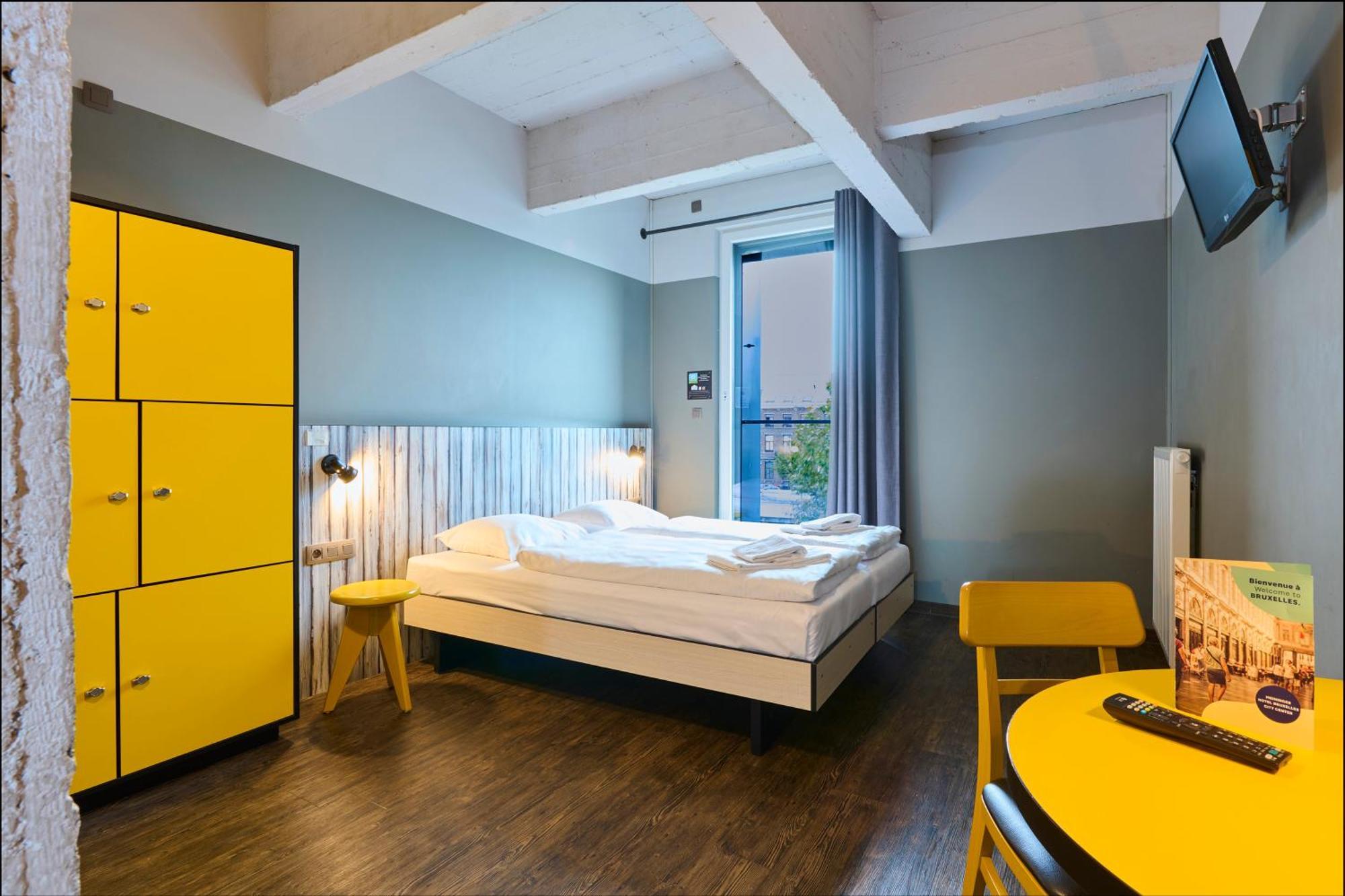Meininger Hotels Bruxelles City Center Sint-Jans-Molenbeek ภายนอก รูปภาพ