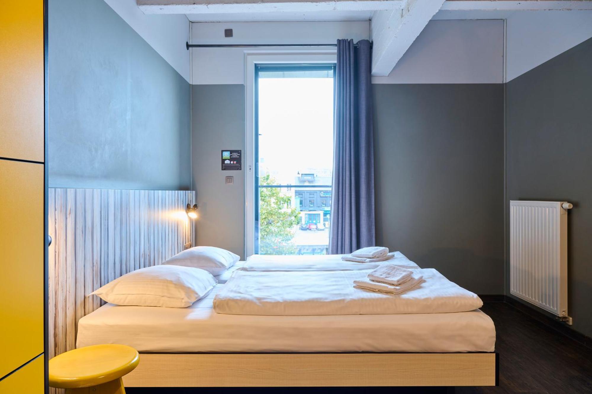 Meininger Hotels Bruxelles City Center Sint-Jans-Molenbeek ภายนอก รูปภาพ