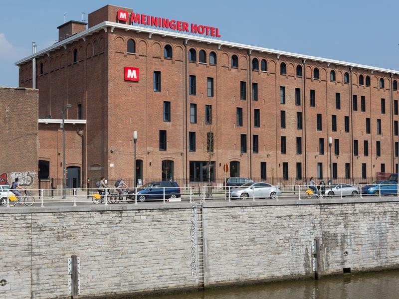 Meininger Hotels Bruxelles City Center Sint-Jans-Molenbeek ภายนอก รูปภาพ