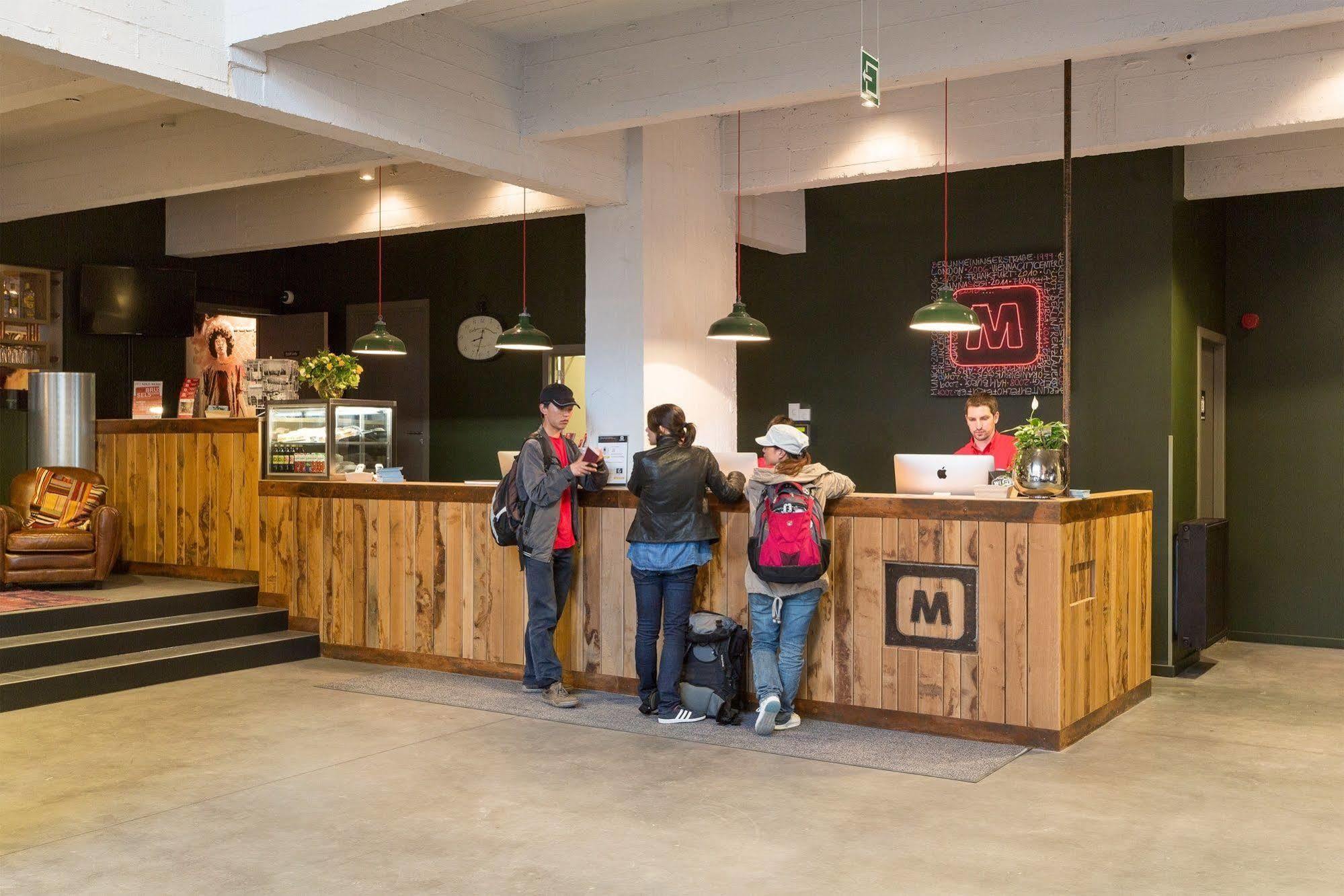 Meininger Hotels Bruxelles City Center Sint-Jans-Molenbeek ภายนอก รูปภาพ