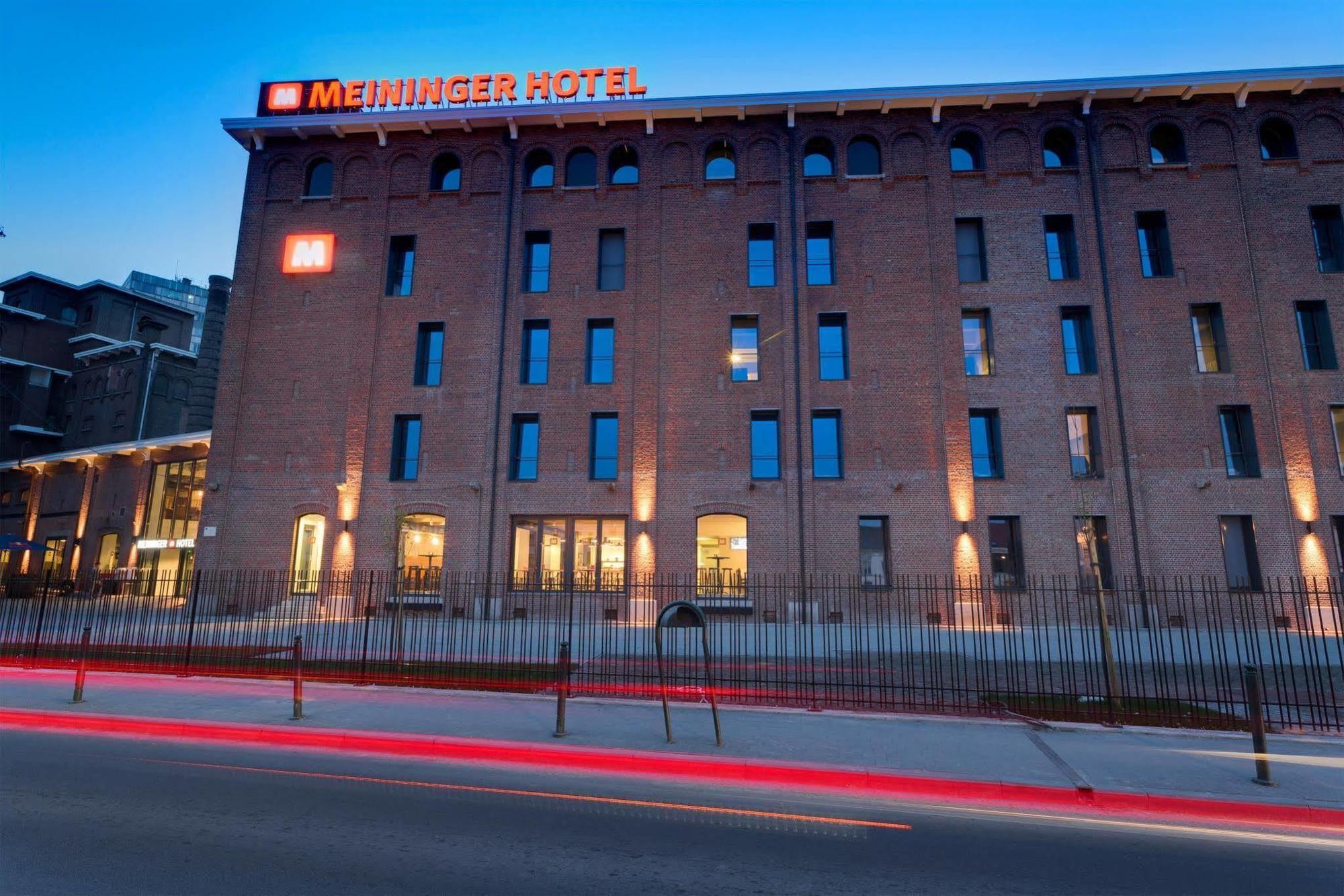 Meininger Hotels Bruxelles City Center Sint-Jans-Molenbeek ภายนอก รูปภาพ
